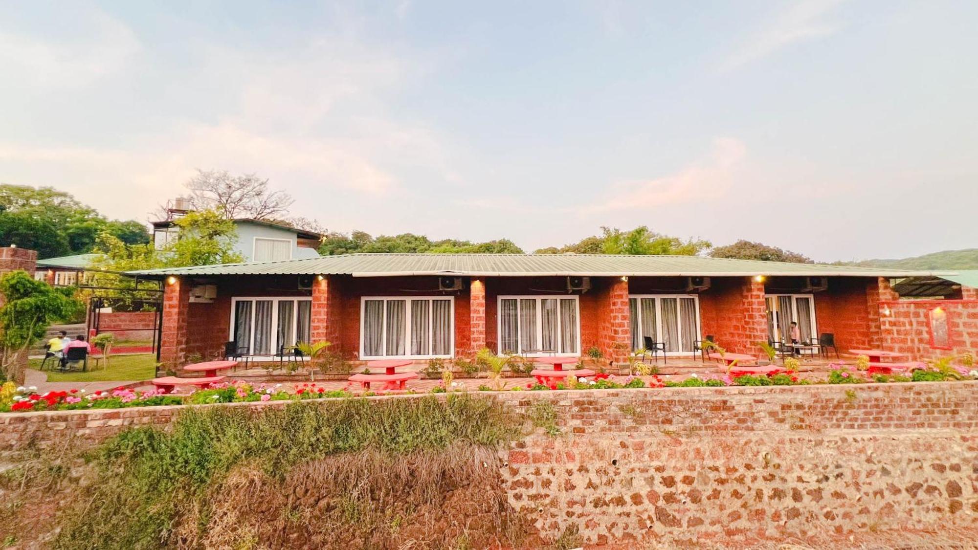 Shardul Heritage The Resort Mahābaleshwar Eksteriør billede