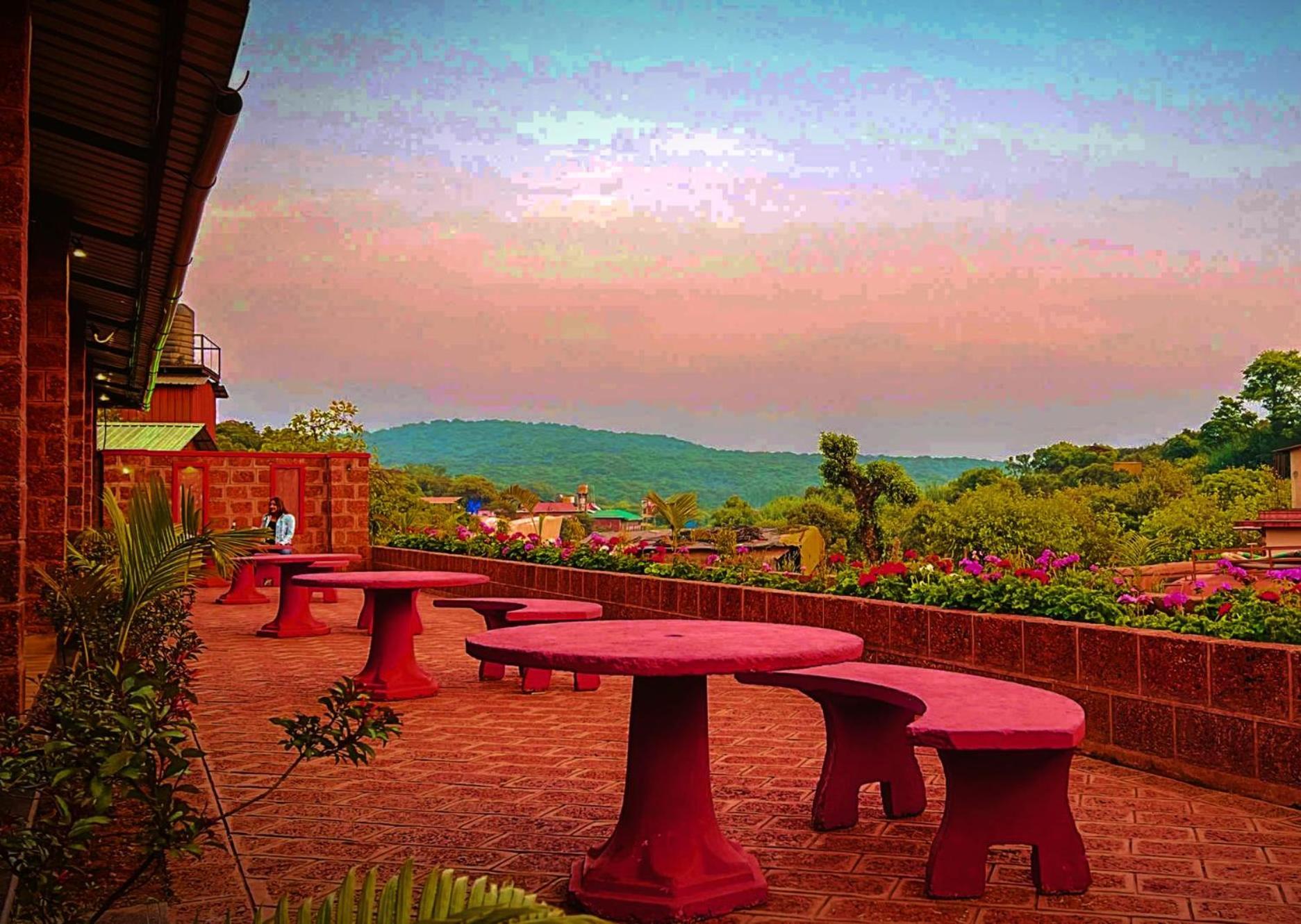 Shardul Heritage The Resort Mahābaleshwar Eksteriør billede